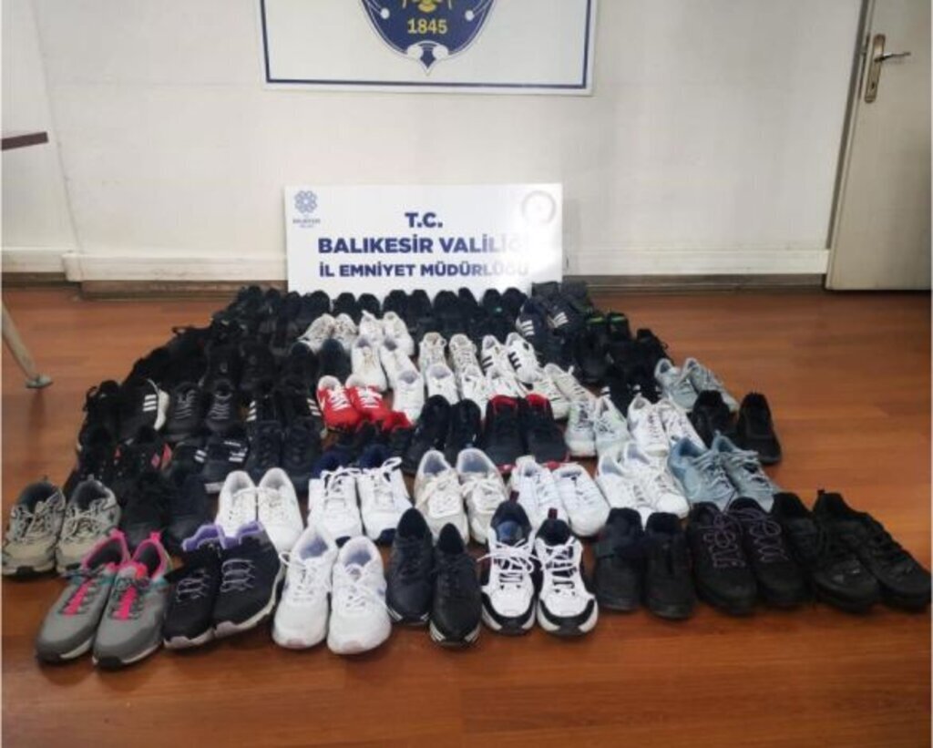 4 Gunde 60 Cift Ayakkabi Calan Hirsiz Yakalandi