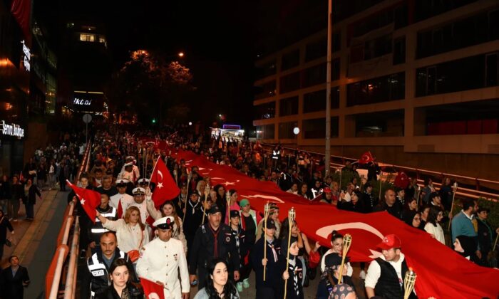 Samsun’da 19 Mayıs’a özel 1919 metre Türk bayrağı açıldı