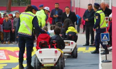 Samsun’da TÜGVA’dan Polis ve Jandarma eşliğinde çocuklara uygulamalı trafik eğitimi