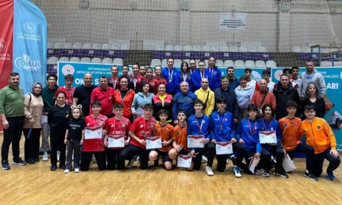 Afyon’da Badminton Grup Müsabakaları Tamamlandı