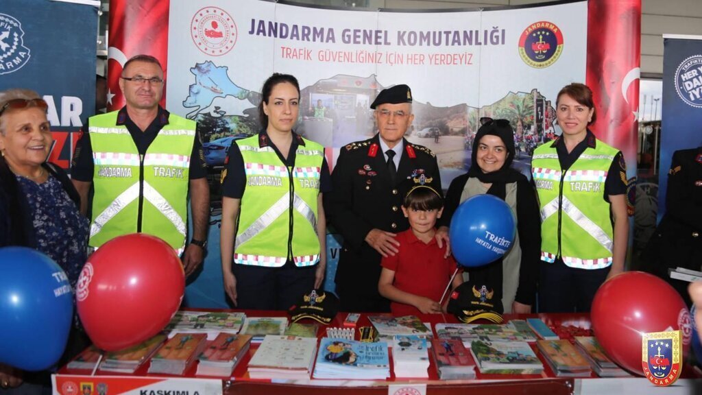 78f2d1f2 bc8b 4bb7 8837 a75ca9db3405