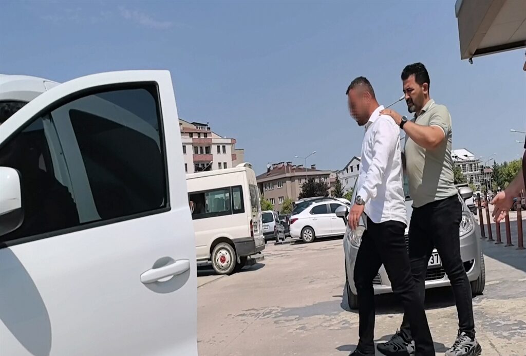 818425 e1752660602252