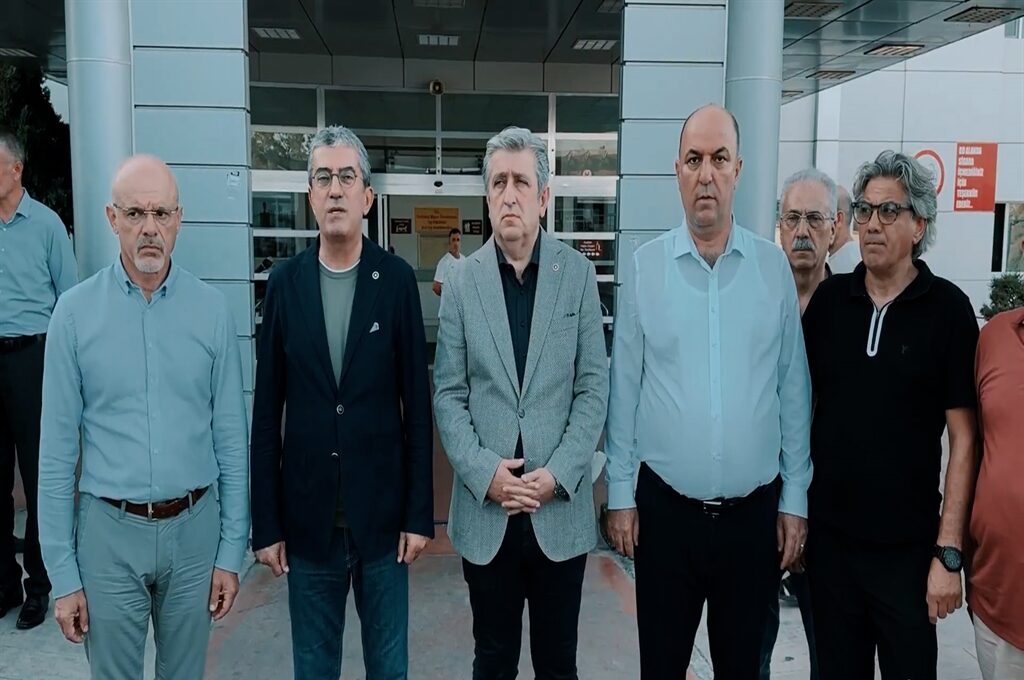 869532 e1755495354479