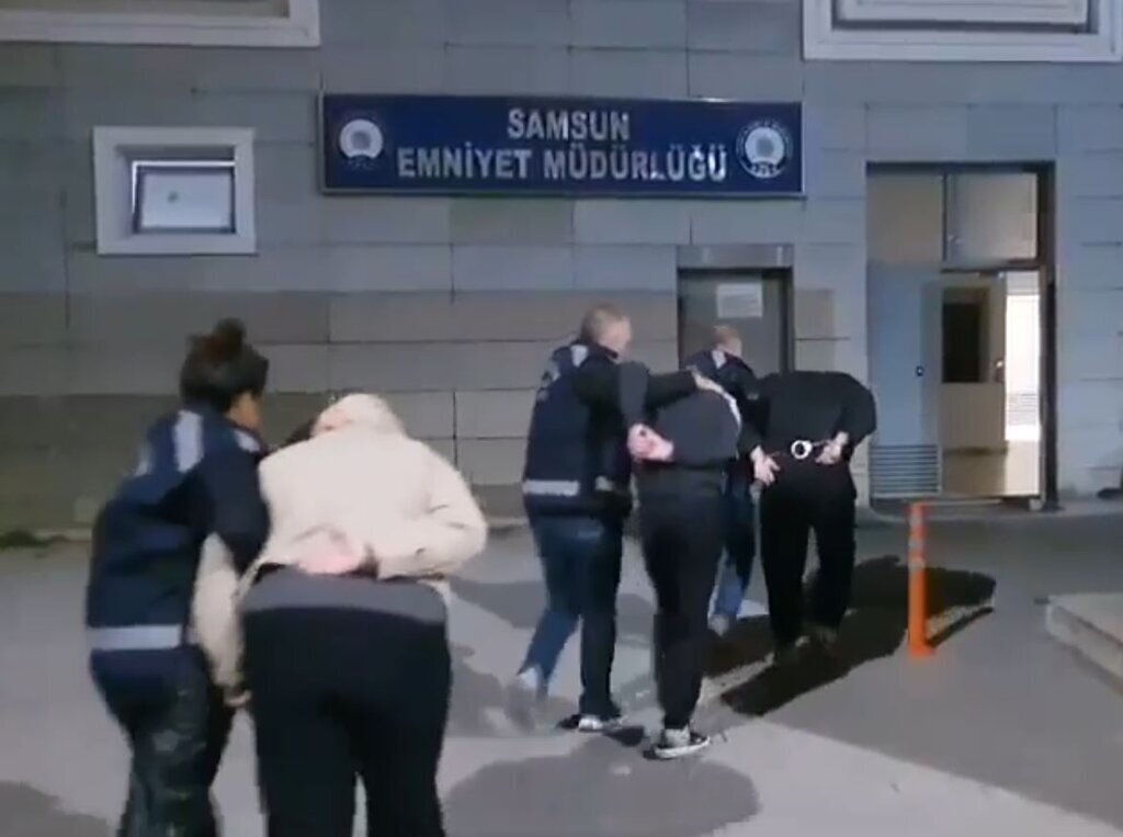 9 ILDEN 20 KISIYI TOPLAM 1 MILYON LIRA D 401935 118484