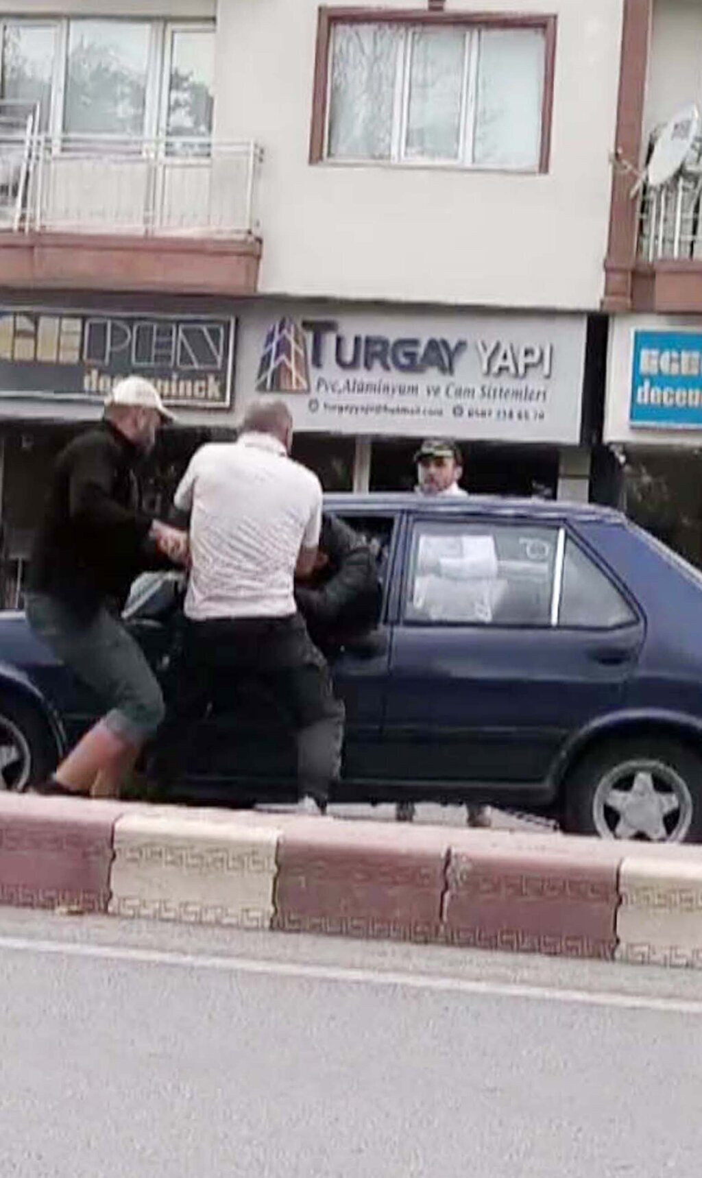 AFYONKARAHISAR SURUCUYU CAMDAN CIKARIP D 373013 103189