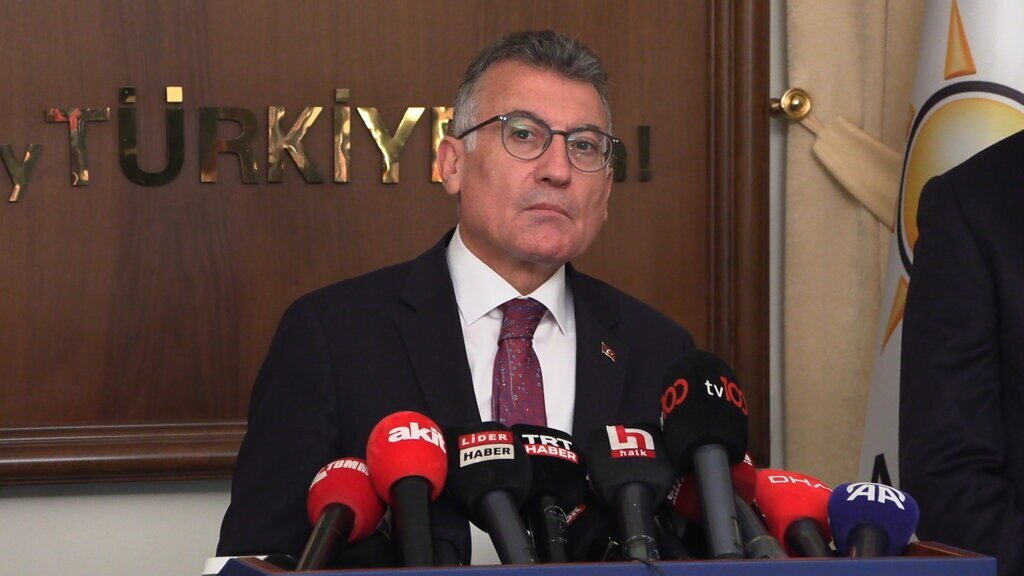 AK PARTILI GULERDEN KILICLI YEMIN AC 427045 125962