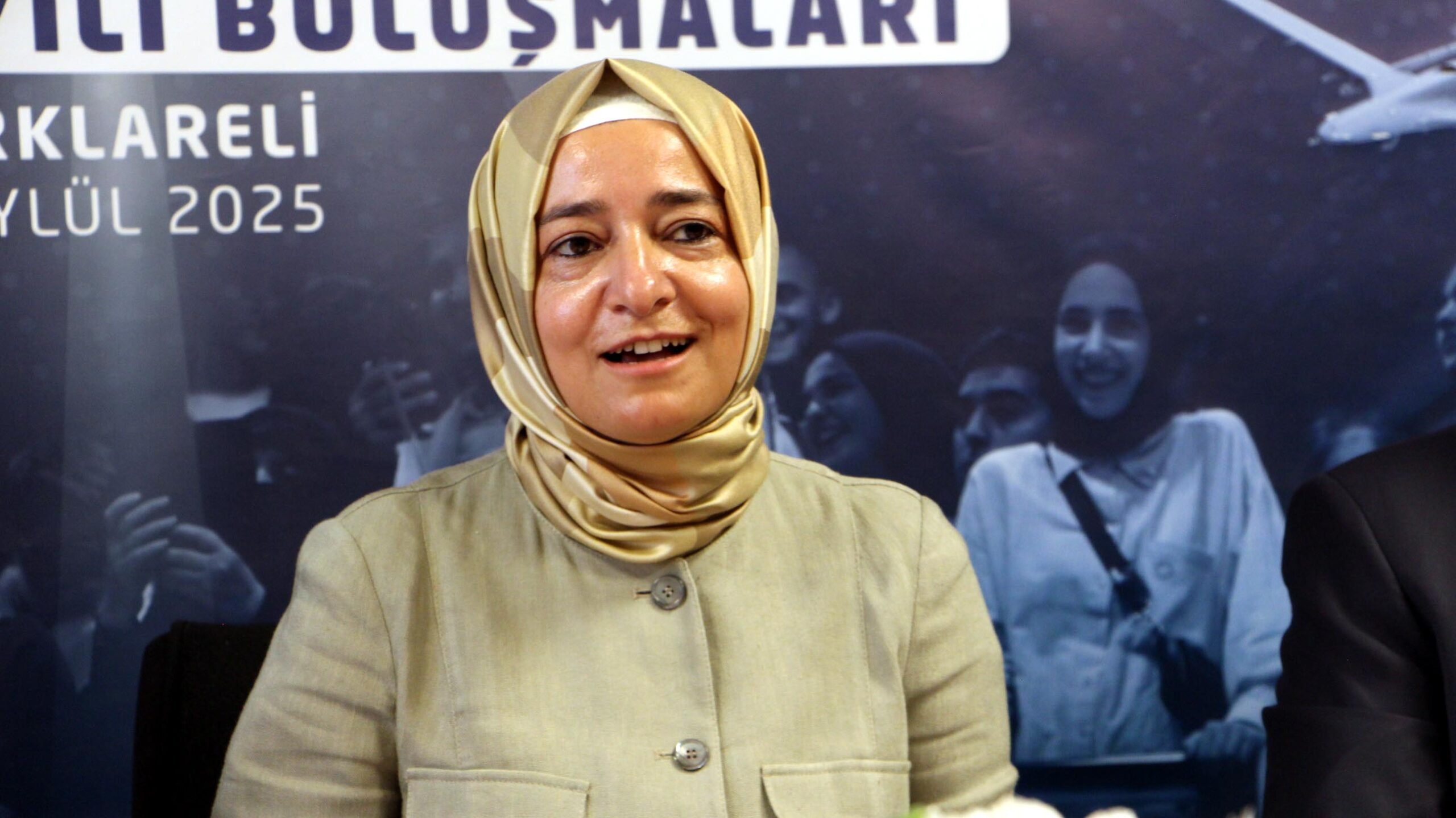 AK PARTILI KAYA MAZLUM EZILEN TUM HAL 895408 265997 scaled