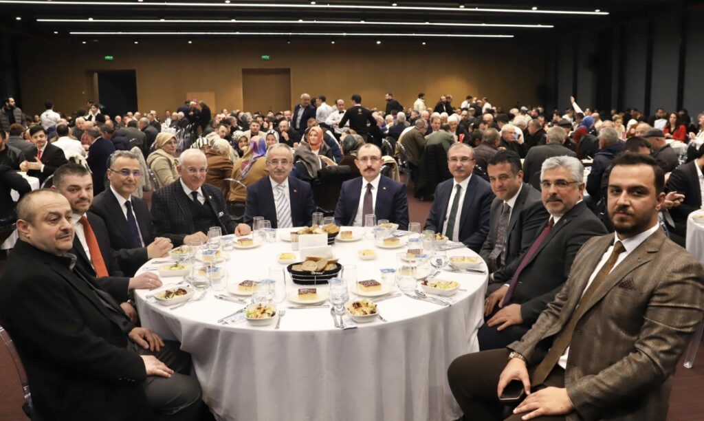 AK Parti İlkadım İlçe Başkanlığı’ndan Geçmişten Bugüne Vefa Buluşması Programı