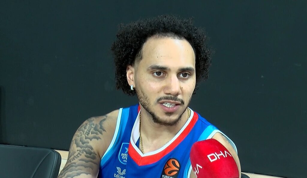 ANADOLU EFESLI BASKETBOLCULAR SEZON ONCE 411592 114326