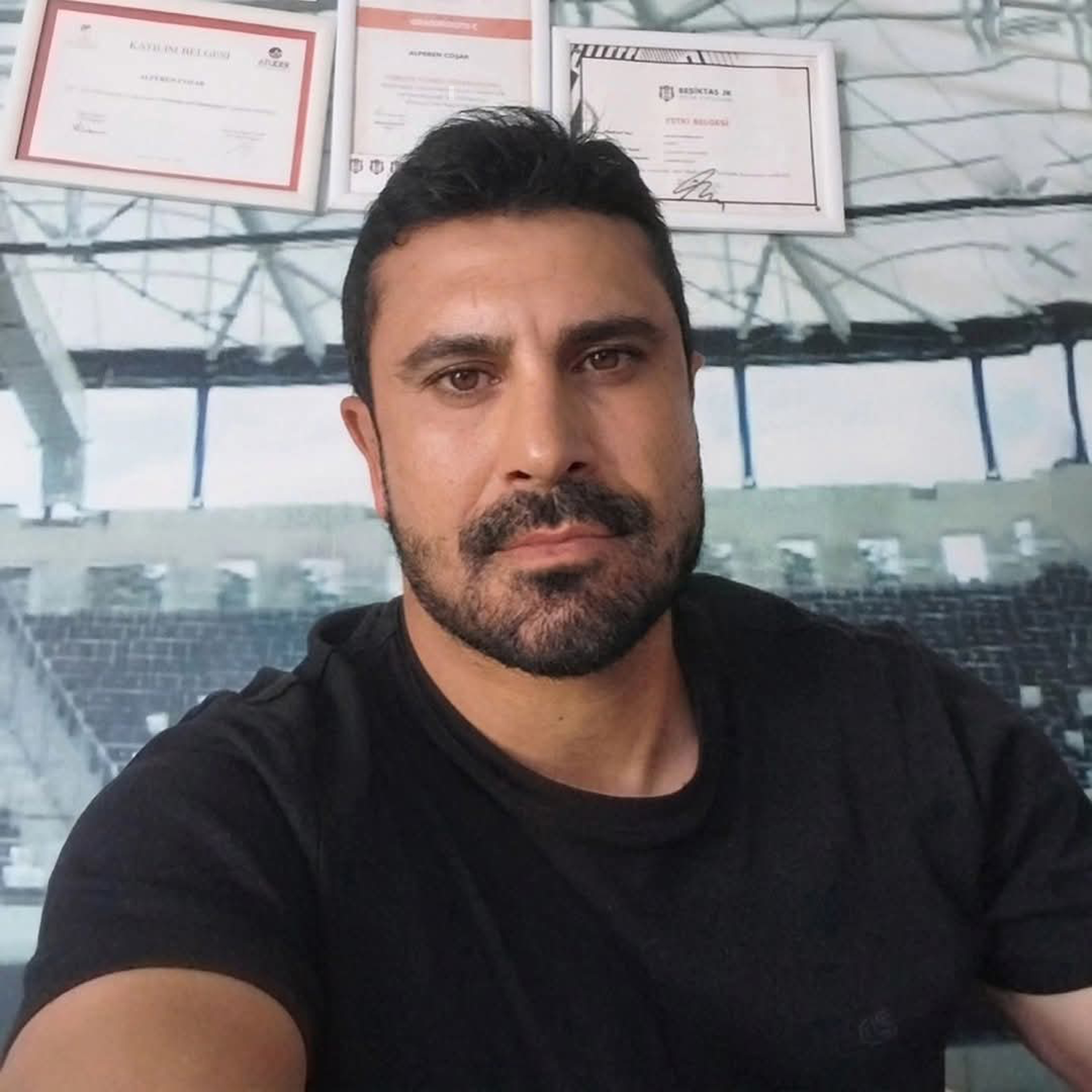 ANAHTARINI UNUTTUGU EVE CATIDAN SARKITTI 892452 265039