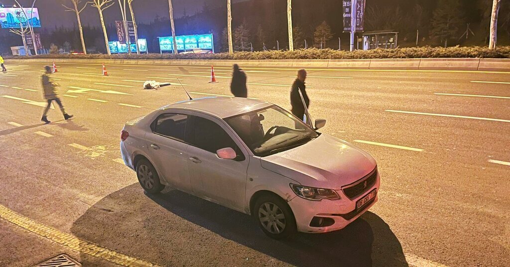 ANKARADA SURUCUYLE TARTISIP OTOMOBILDE 519415 153791