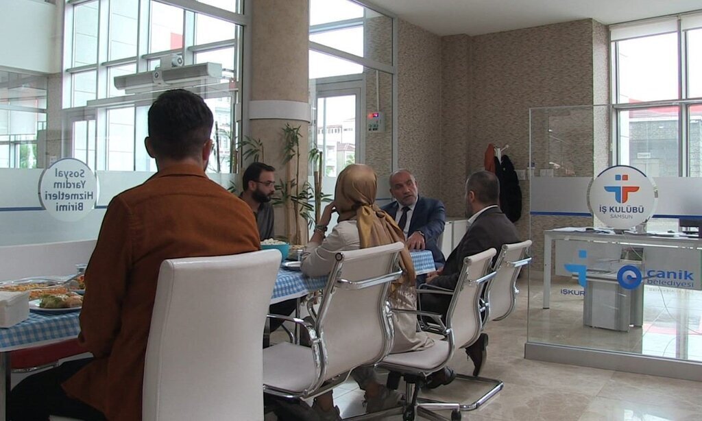 ASLI GOREVIMIZ VATANDASA HIZMET ETMEKTIR