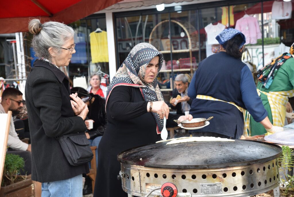 Atakum Belediyesinden ‘Gözleme Şenliği’yle ev ekonomisine destek