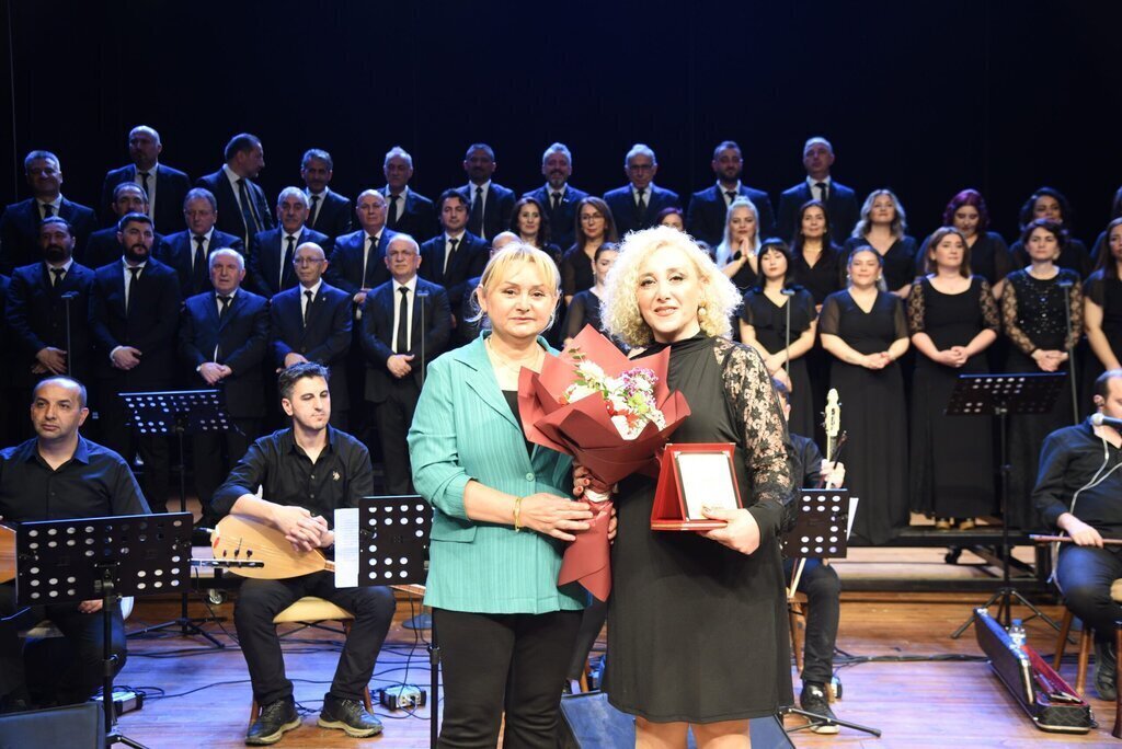 ATAKUM BELEDIYESININ 19 MAYIS PROGRAMI BAHAR KONSERI ILE BASLADI 12 scaled