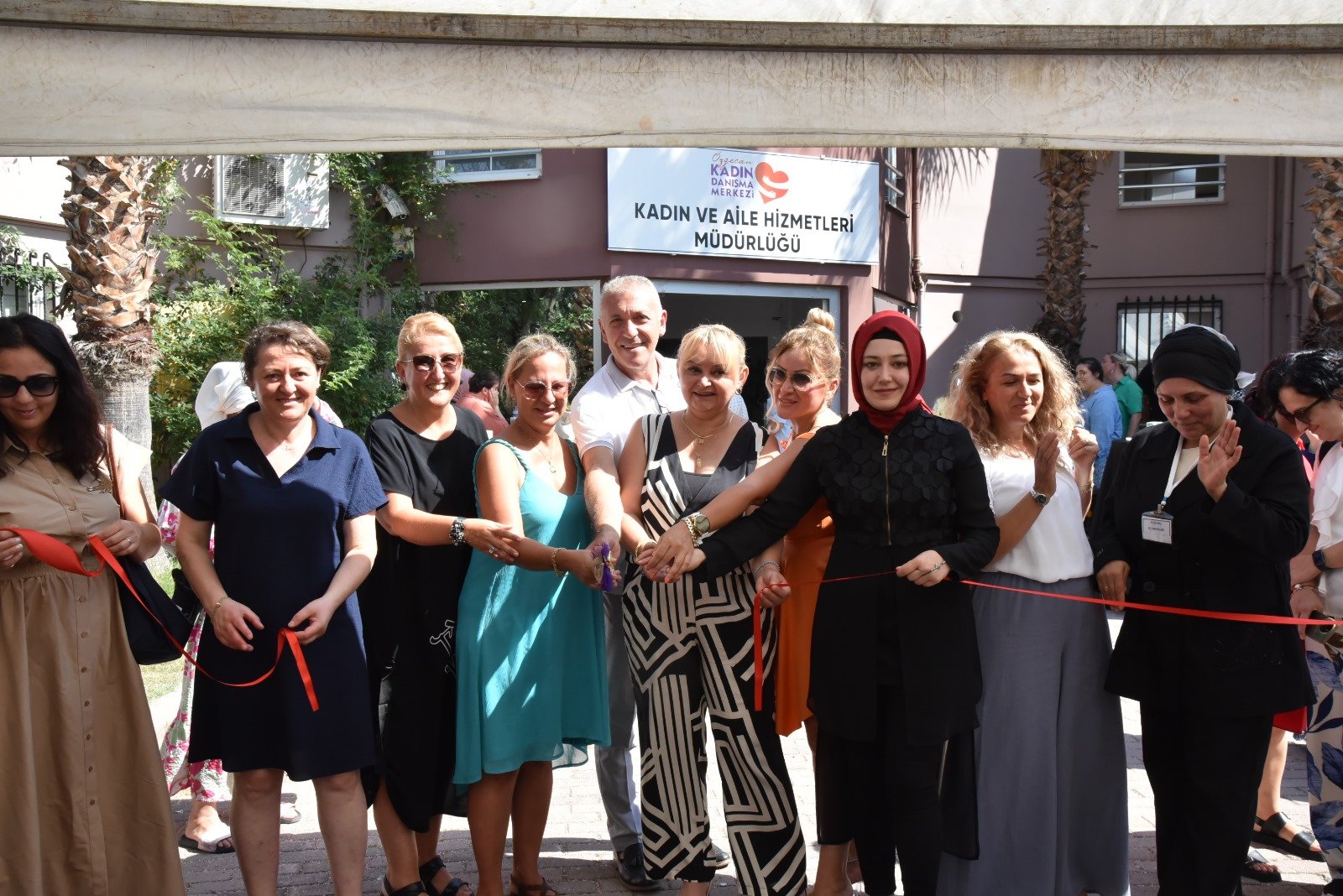 ATAKUM KADININ YANINDA SERGISI ILE AILE BUTCESINE KATKI 2