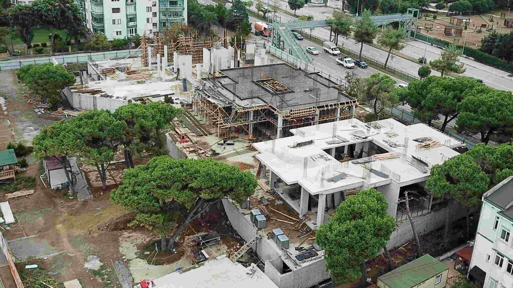 ATAKUMUN YESIL BAHCESI BETON DOLDU EYLUL 2022 scaled