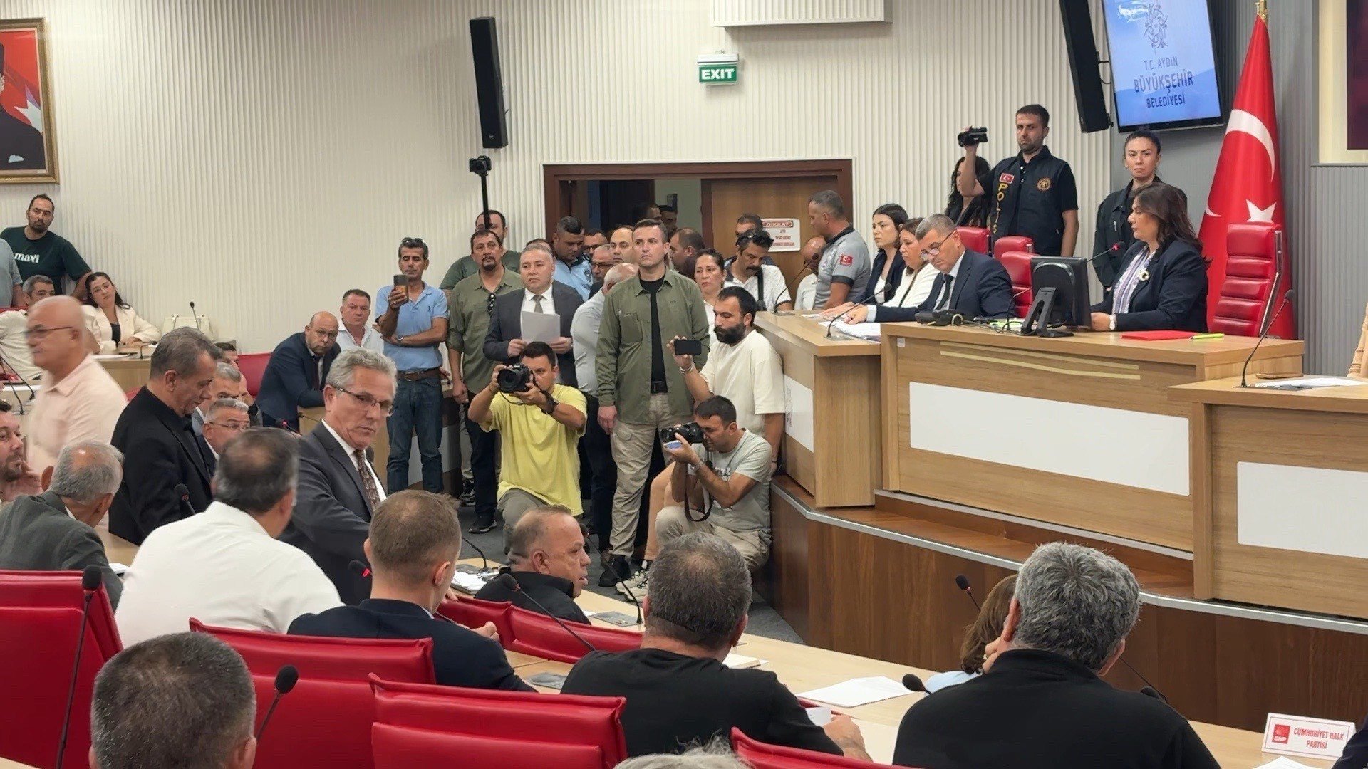 Aydın Büyükşehir Belediyesi meclis toplantısında 30 maddey