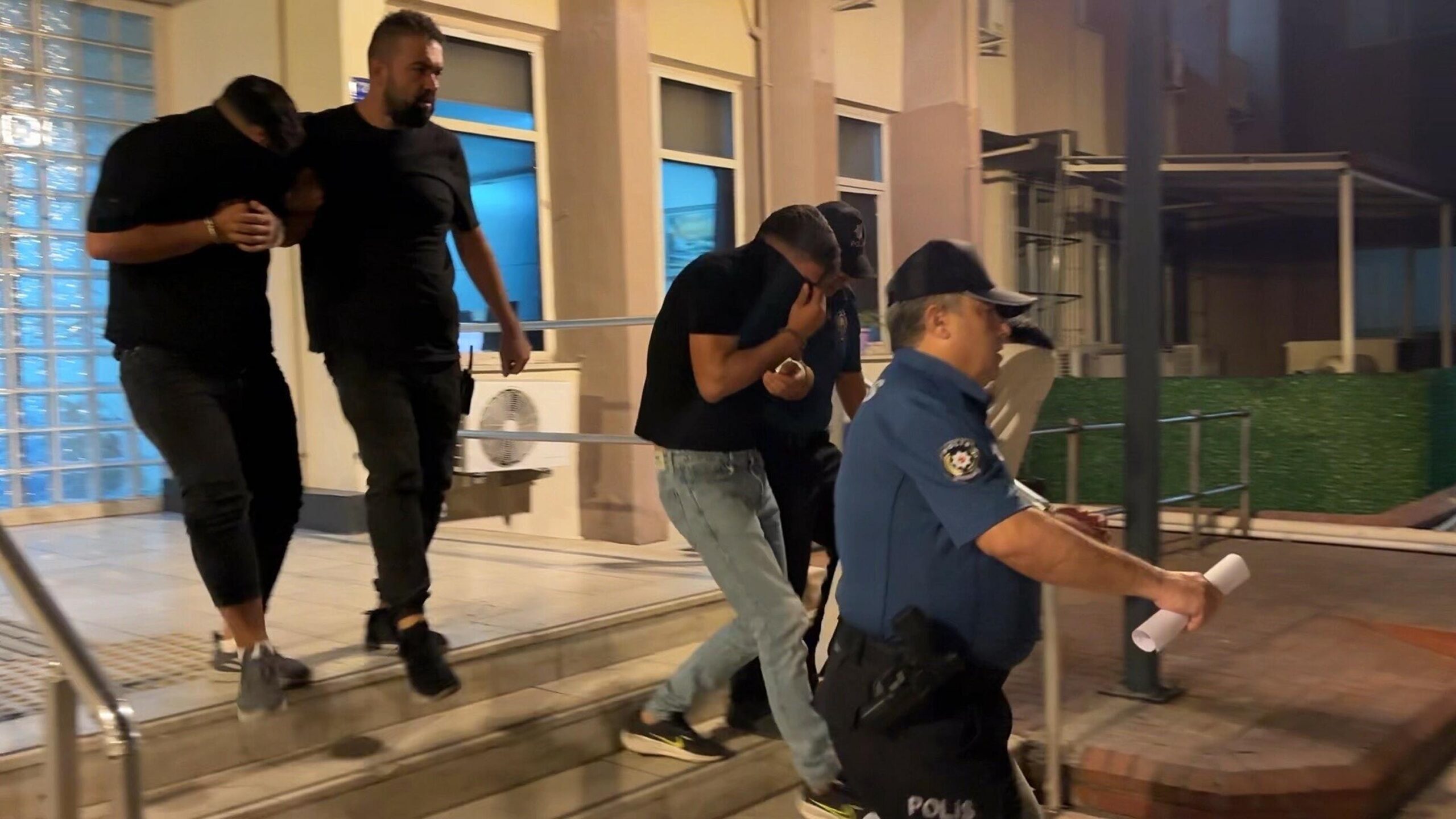 Aydın’da şantaj operasyonunda 4 kişi tutuklandı
