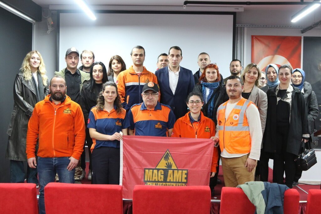 Atakum Belediyesinden afet farkindalik semineri scaled