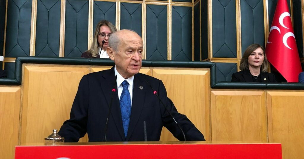 Bahçeli: Seçim beklentisi hayali bir beklentidir ve boşa kürek çekmektir