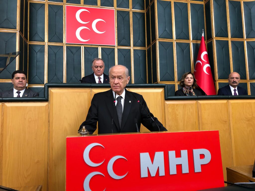 Bahçeli: Esad’ın Türkiye’yle ön şartsız temas kurması hayrınadır