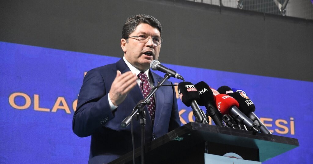 BAKAN TUNC BU MILLET ONLARA HER SECIMDE 511435 151407