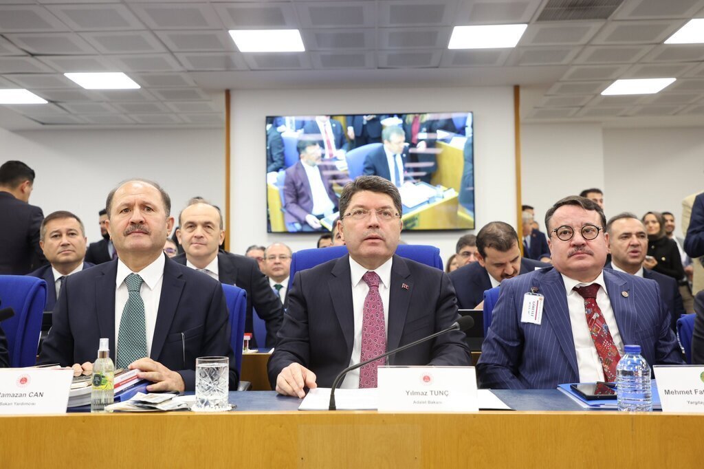 BAKAN TUNC CEZA SISTEMININ CAYDIRICILIG 443785 131078 scaled