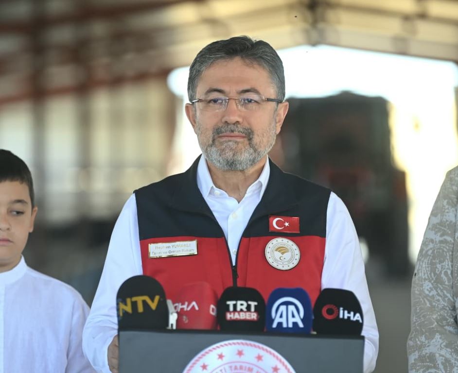 BAKAN YUMAKLI 200 BIN ETCI IRK HAYVANI 885432 263078