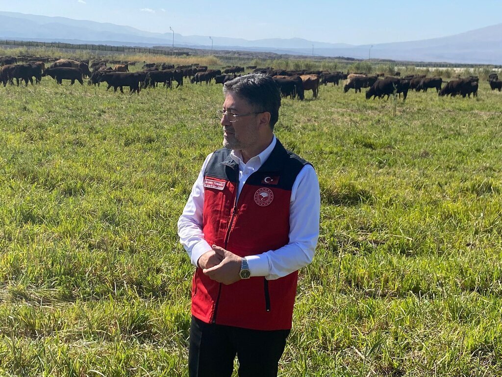 BAKAN YUMAKLI HAYVANCILIKTA URETIMI GEL 360774 99594