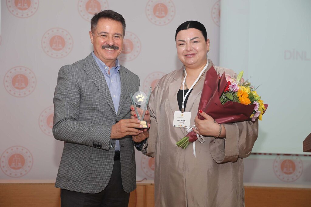 BASKAN DEVECIDEN SOKAK HAYVANLARI ICIN IS BIRLIGI CAGRISI 6 scaled