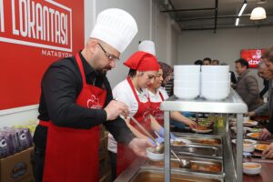 BASKAN TURKEL ATAKUMUN ILK KENT LOKANTASINI HIZMETE ACTI 3