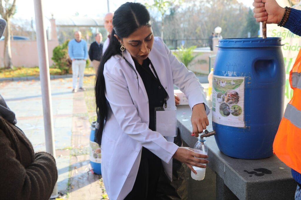 BASKAN TURKELDEN ATAKUMLU CIFTCIYE ASI DESTEGI 5