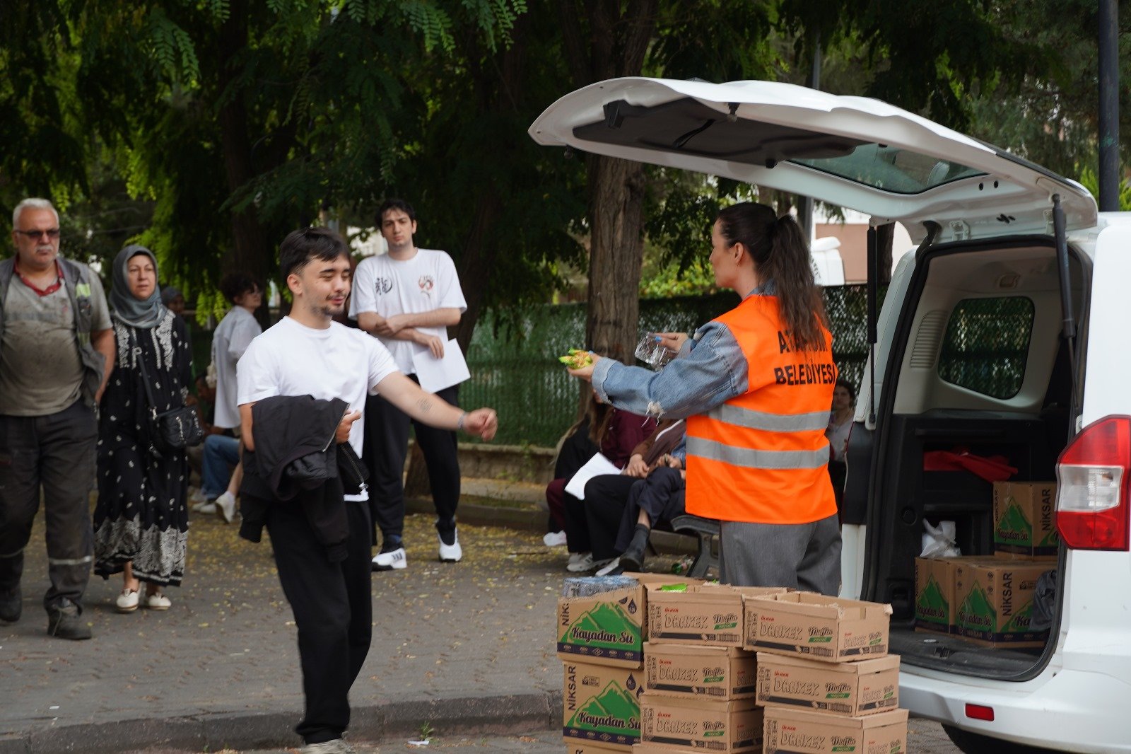 BASKAN TURKELDEN UNIVERSITELI ADAYLARINA TAM DESTEK 3