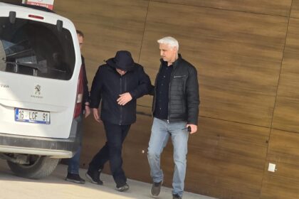 BASKASINA AIT ARSAYI SATMAK ICIN 100 BIN 1045657 310304