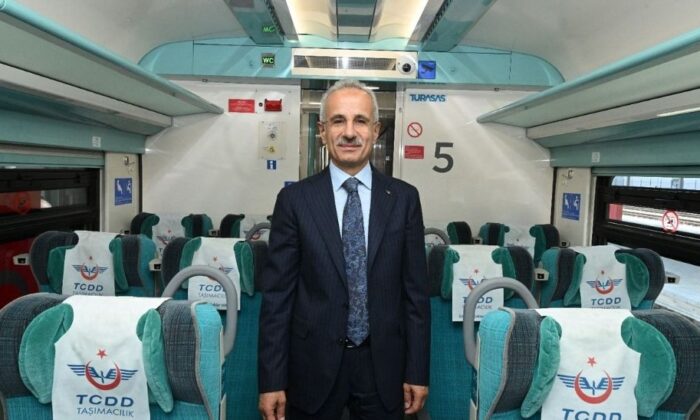 Bakan Uraloğlu: Yüksek hızlı trenlerimizle taşıdığımız yolcu sayısı 79,5 milyonu geçti
