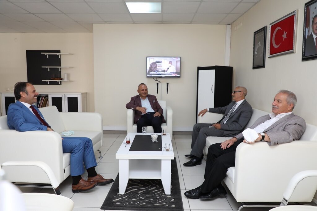 Baskan Demirtas Kurum ziyaretlerine start verdi