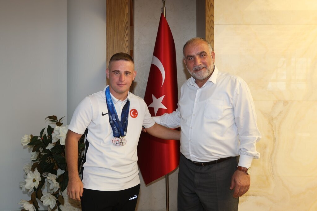 Baskan Sandikci Canikli sporcular zaferden zafere kosuyor