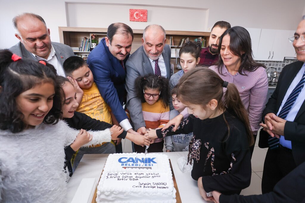 Baskan Sandikci Sehrimizin en kapsamli engelsiz parkini ilcemize kazandirdik scaled