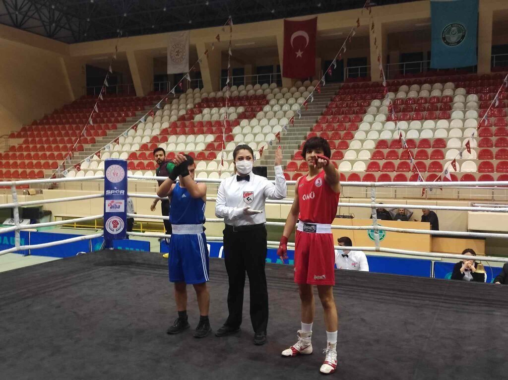 Boks Unilig Turkiye Sampiyonasinda OMU Basarisi