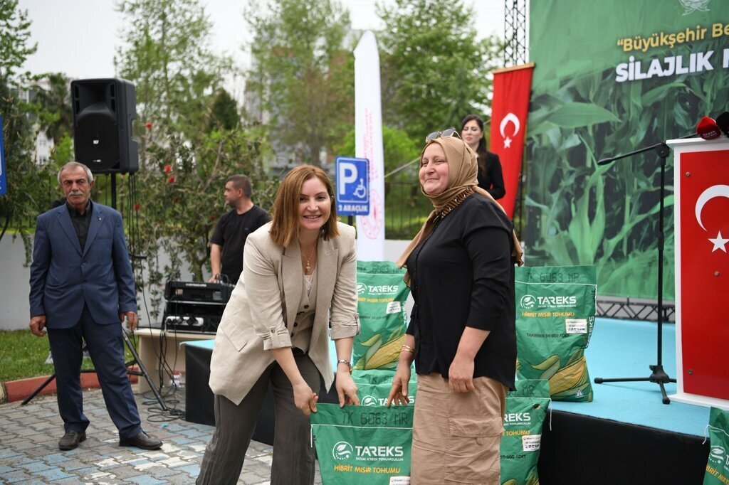 Buyuksehirden silajlik misir destegi 1