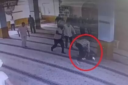 CAMIDE KOMSUSUNU BICAKLAYARAK OLDUREN SA 991615 294213