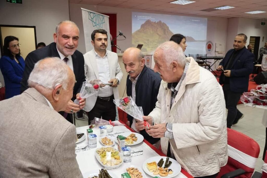 Başkan İbrahim Sandıkçı huzurevi sakinleriyle buluştu