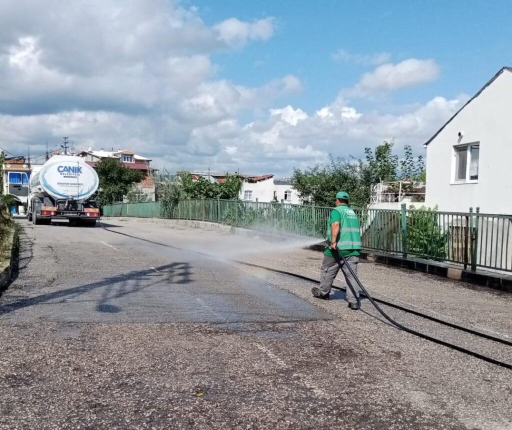 Canik Belediyesi Güçlü Temizlik Filosuyla Sahada