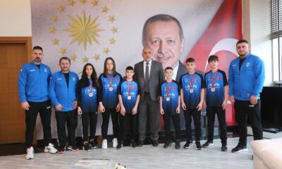 Başkan Sandıkçı Canikli şampiyon sporcuları ağırladı