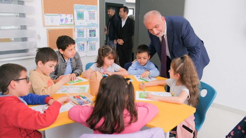 Başkan İbrahim Sandıkçı: “Öğrencilerimiz için özel ders çalışma alanları oluşturduk”