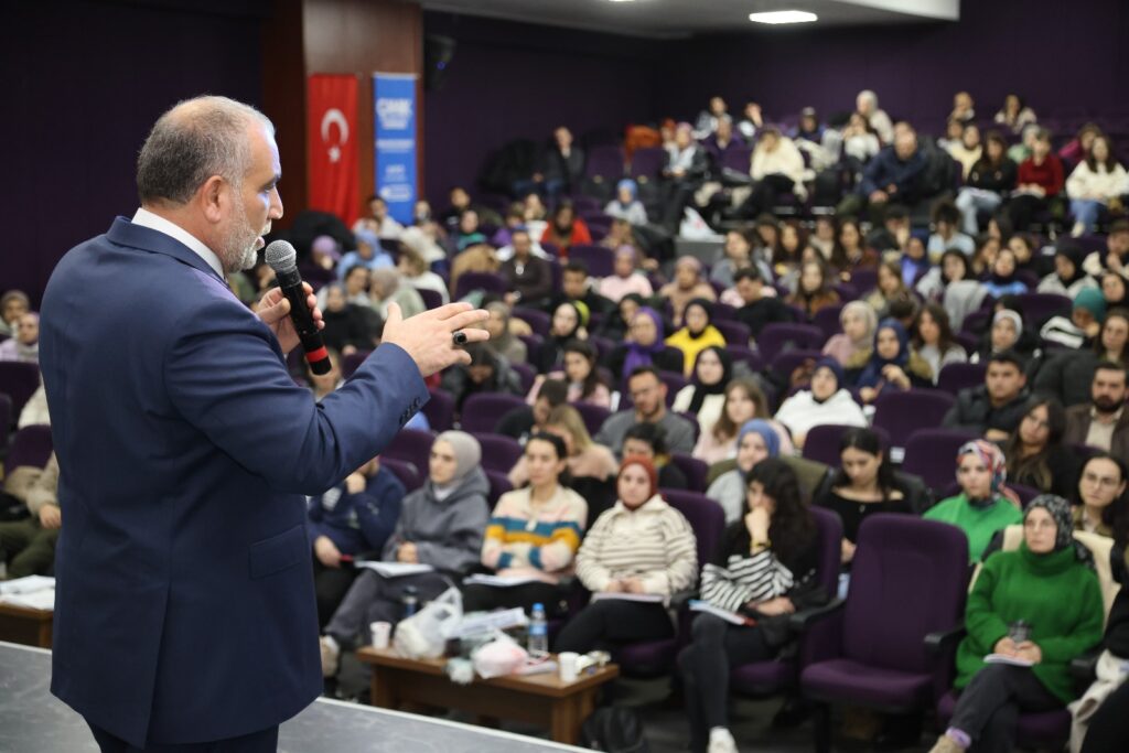 Başkan Sandıkçı’dan Eğitime Tam Destek 