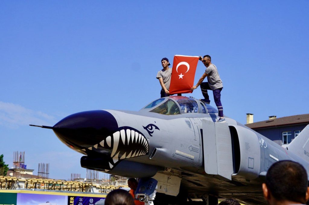 Çarşamba’da Şehit Pilot anısına savaş uçağı