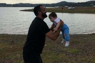 COCUGUNU GORMEK ISTEYEN BABA ESI VE AIL 962187 285600 e1760444294634