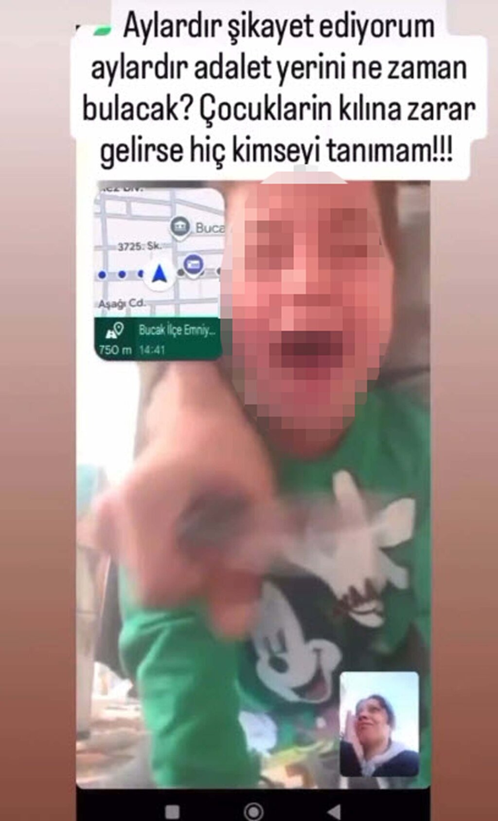 COCUKLARININ BOGAZINA BICAK DAYAYIP ESI 427371 126065 1