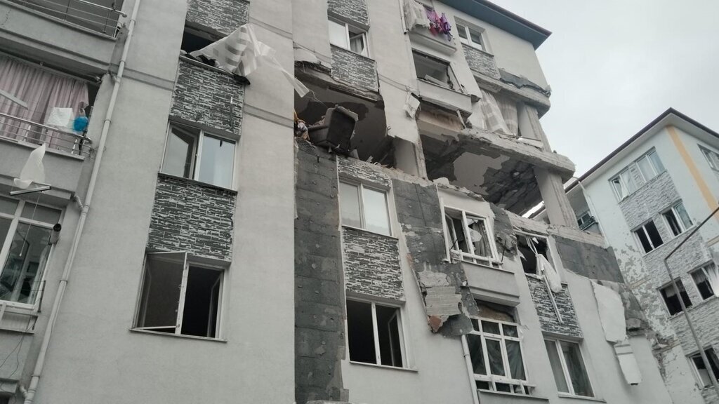 CORUMDA 5 KATLI BINADA DOGAL GAZ KAYNAK 404035 119037